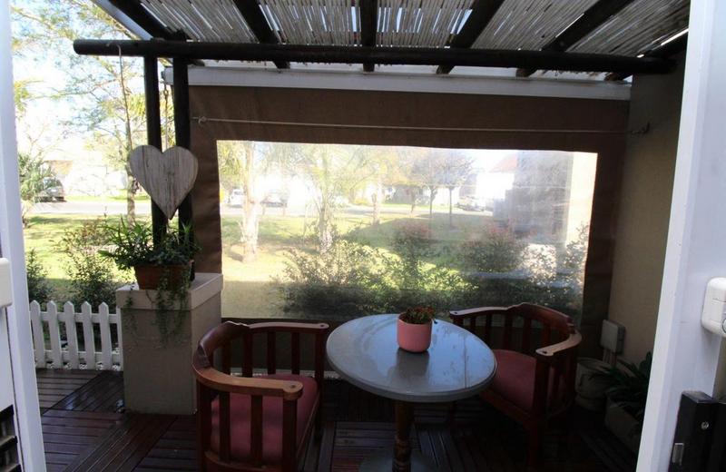 2 Bedroom Property for Sale in Sonstraal Heights Western Cape